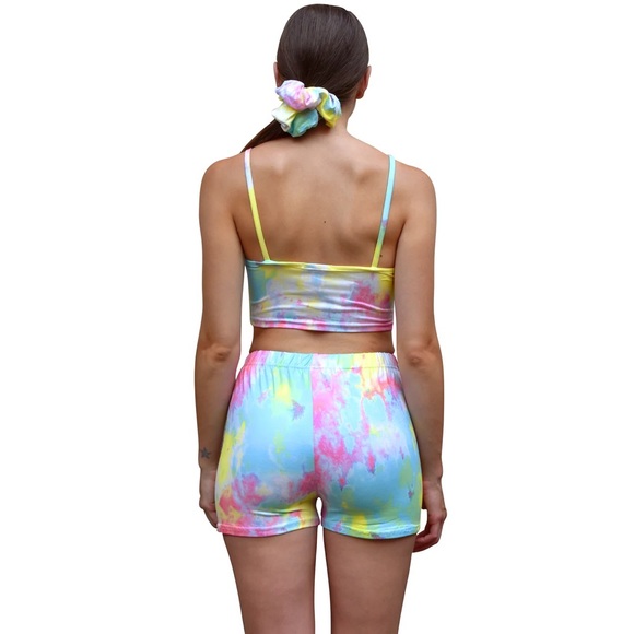 Two Piece Co-Ord Yoga Athleisure Matching Loungewear Set in Rainbow Tie Dye - Picture 3 of 6